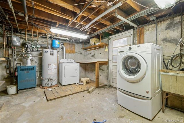 158 Burns Avenue, Hicksville, NY 11801