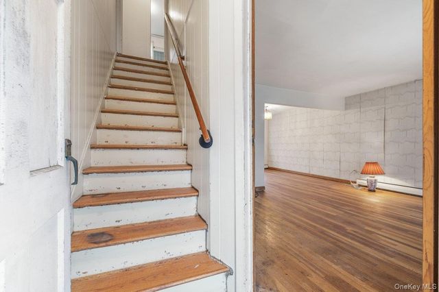 158 Burns Avenue, Hicksville, NY 11801