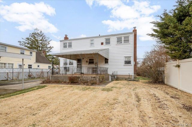 158 Burns Avenue, Hicksville, NY 11801