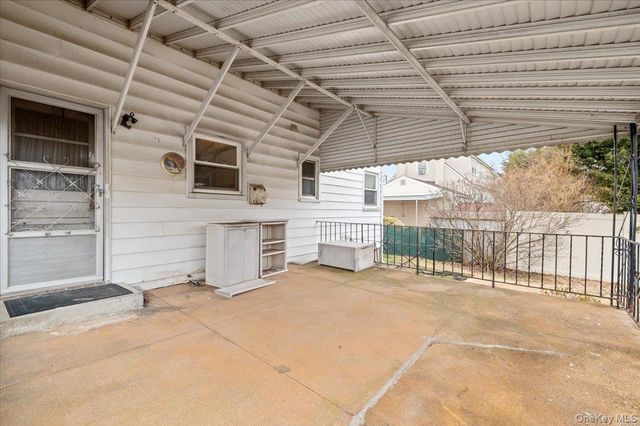 158 Burns Avenue, Hicksville, NY 11801