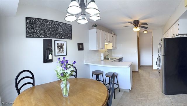 1480 Cedarwood Drive 21F, Westlake, OH 44145