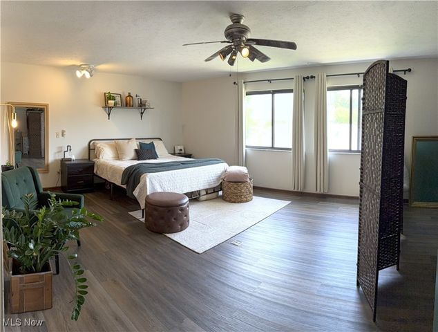 1480 Cedarwood Drive 21F, Westlake, OH 44145