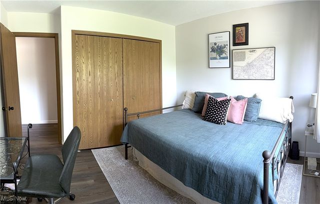 1480 Cedarwood Drive 21F, Westlake, OH 44145