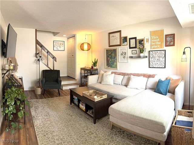 1480 Cedarwood Drive 21F, Westlake, OH 44145