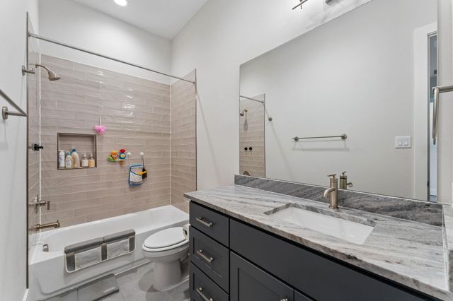 10110 Mariner Oaks Drive, Missouri City, TX 77459