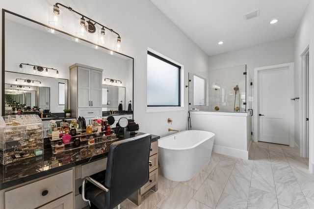 10110 Mariner Oaks Drive, Missouri City, TX 77459