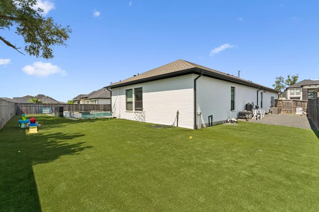 10110 Mariner Oaks Drive, Missouri City, TX 77459