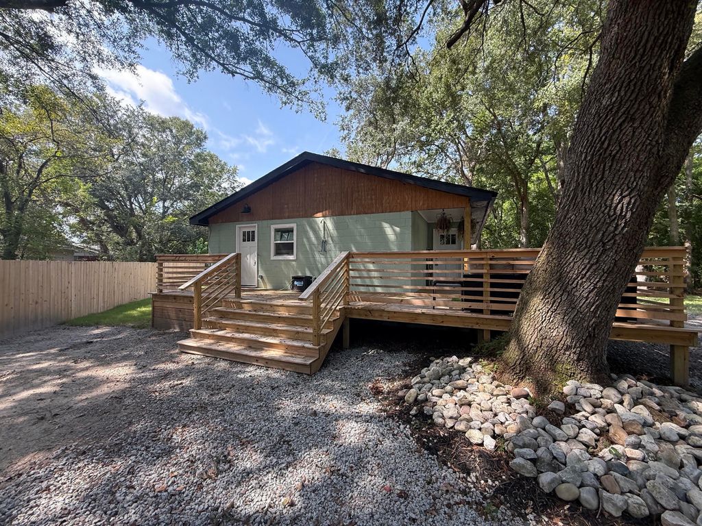 1429 Alma Street, Charleston, SC 29407