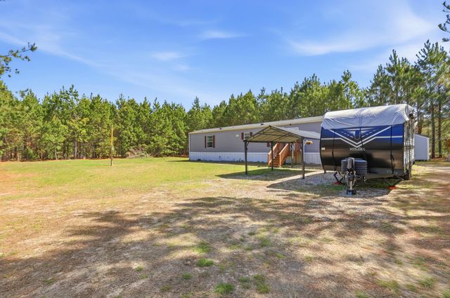 6349 Olga Ln., Loris, SC 29569