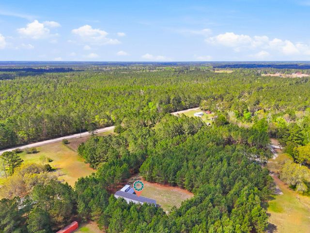 6349 Olga Ln., Loris, SC 29569