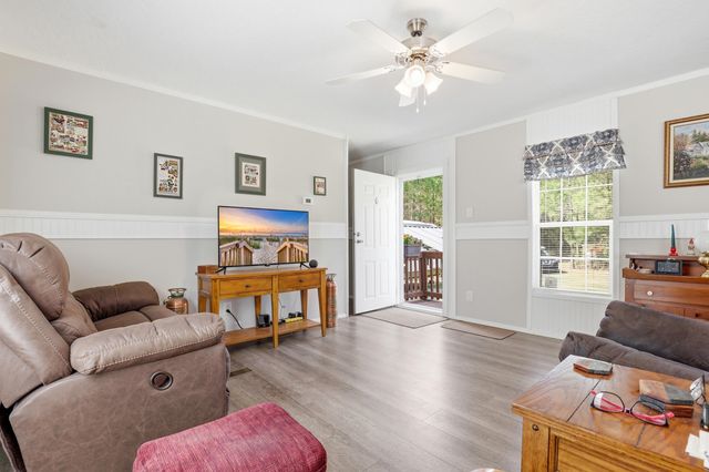 6349 Olga Ln., Loris, SC 29569