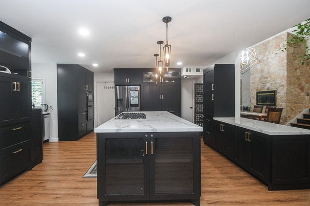 1619 Overland Pass, Sugar Land, TX 77478