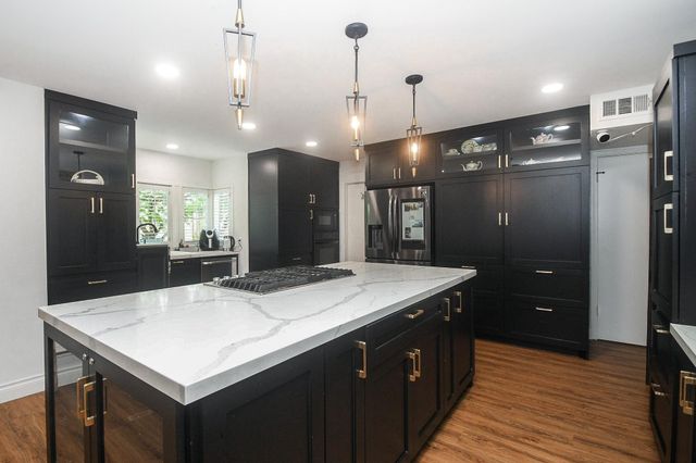 1619 Overland Pass, Sugar Land, TX 77478