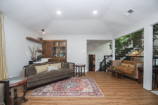 1619 Overland Pass, Sugar Land, TX 77478