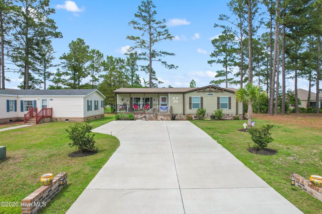 835 Bogie Lane SW, Carolina Shores, NC 28467