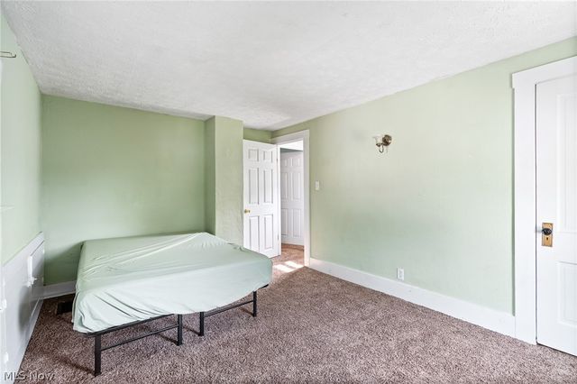777 Montana Avenue, Akron, OH 44314