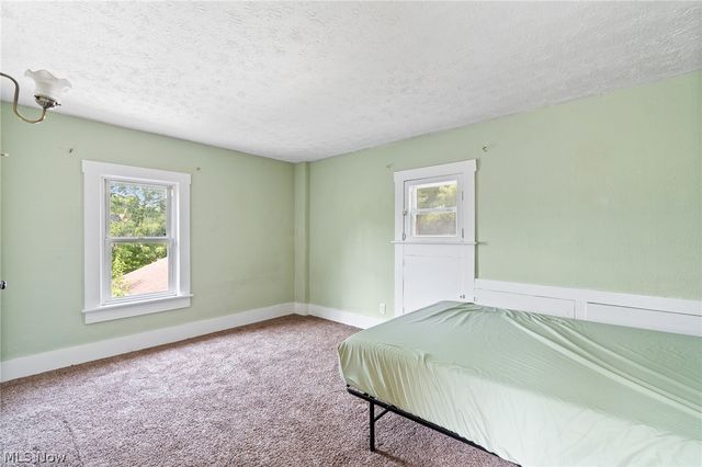 777 Montana Avenue, Akron, OH 44314
