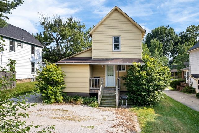 777 Montana Avenue, Akron, OH 44314