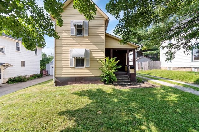 777 Montana Avenue, Akron, OH 44314