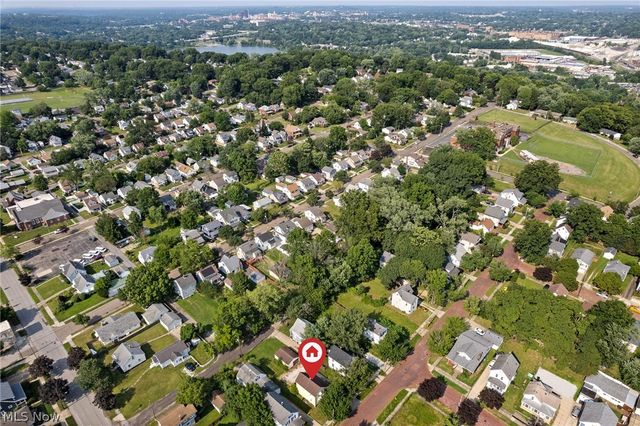 777 Montana Avenue, Akron, OH 44314