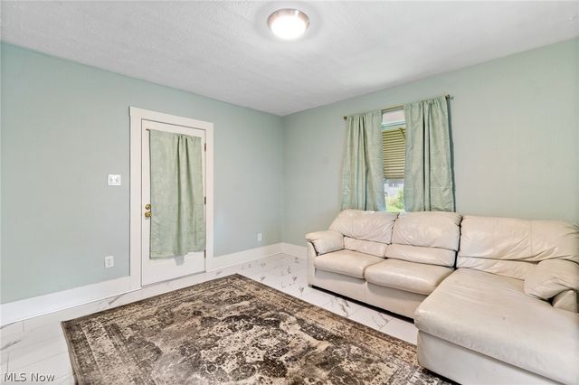 777 Montana Avenue, Akron, OH 44314