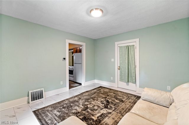 777 Montana Avenue, Akron, OH 44314