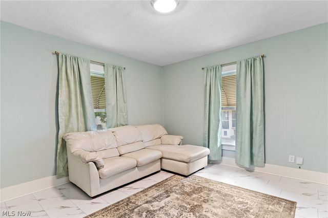 777 Montana Avenue, Akron, OH 44314