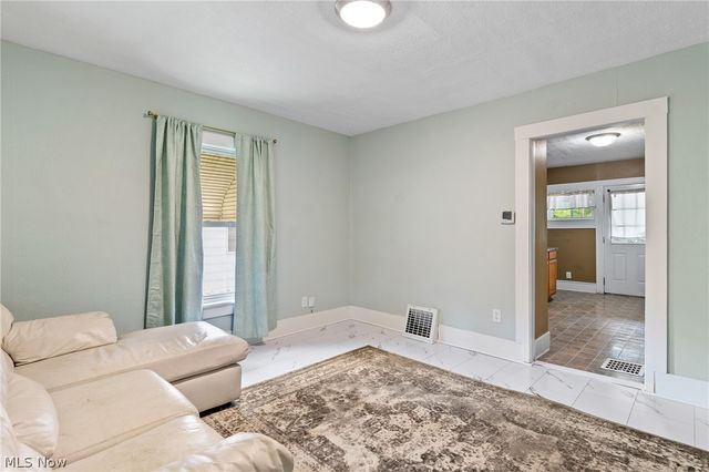 777 Montana Avenue, Akron, OH 44314