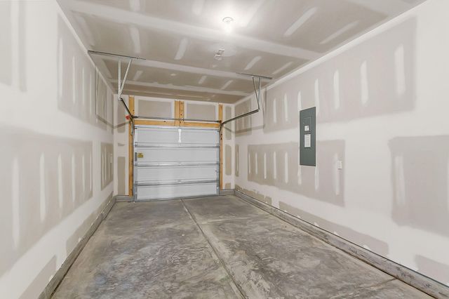 5085 Blackberry Lane, Ravenel, SC 29470