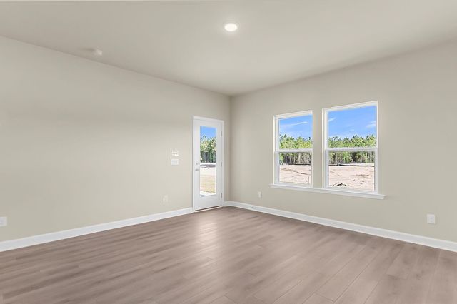 5085 Blackberry Lane, Ravenel, SC 29470
