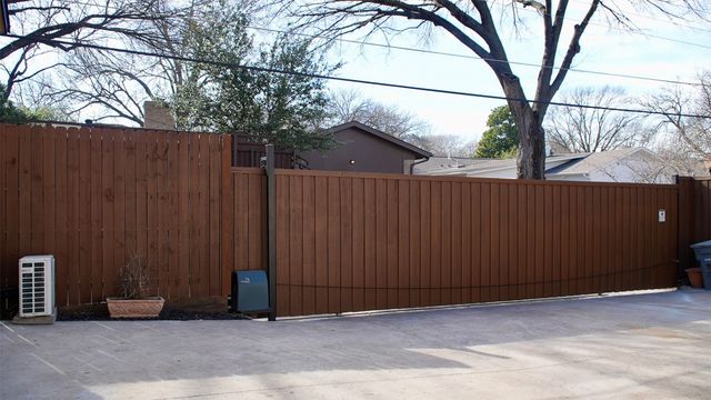 9920 Greenfield Drive, Dallas, TX 75238