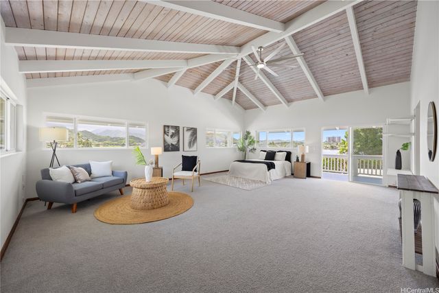 802 Pahumele Place, Kailua, HI 96734