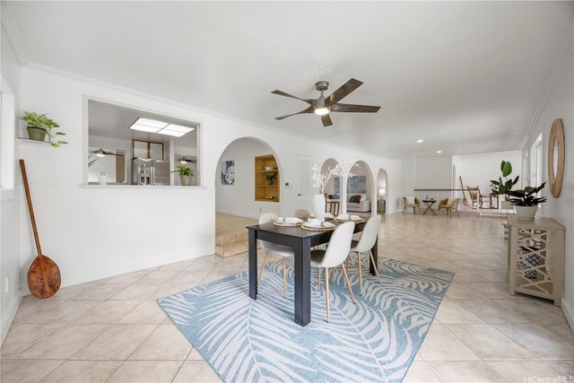 802 Pahumele Place, Kailua, HI 96734