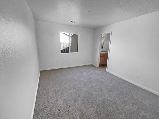 209 Vista Del Angel SW, Albuquerque, NM 87121