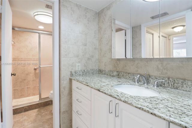 2690 SW 22nd Avenue 301, Miami, FL 33133
