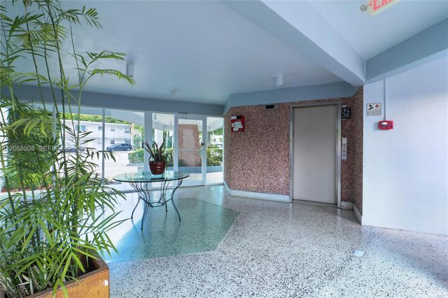 2690 SW 22nd Avenue 301, Miami, FL 33133