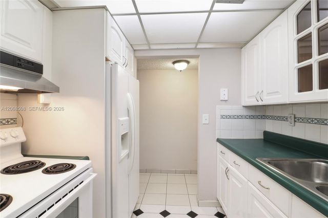 2690 SW 22nd Avenue 301, Miami, FL 33133