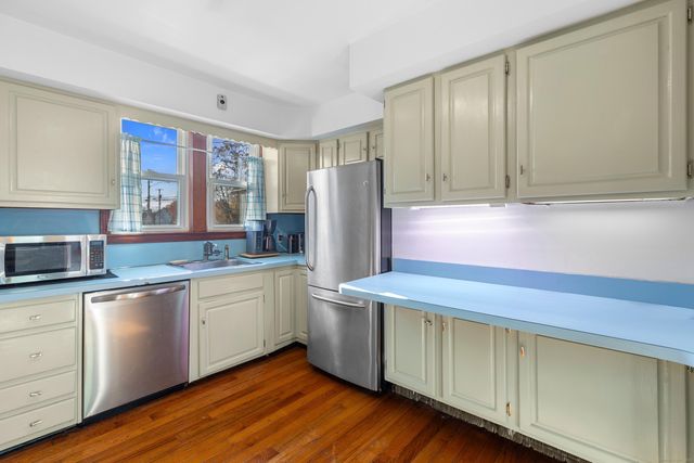 75 Townsend Avenue, New Haven, CT 06512