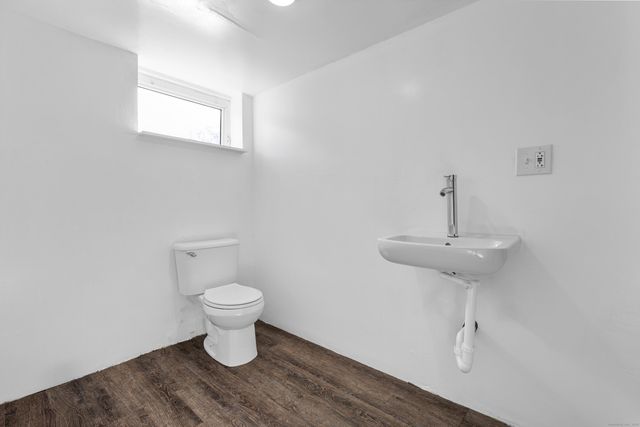 75 Townsend Avenue, New Haven, CT 06512