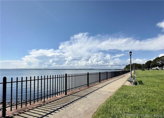 75 Townsend Avenue, New Haven, CT 06512