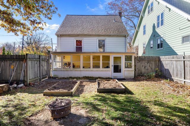 75 Townsend Avenue, New Haven, CT 06512