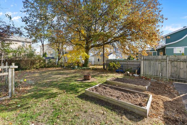 75 Townsend Avenue, New Haven, CT 06512