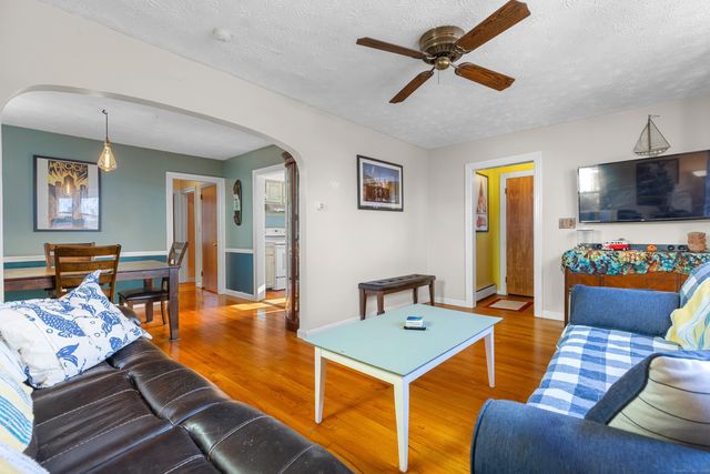 75 Townsend Avenue, New Haven, CT 06512