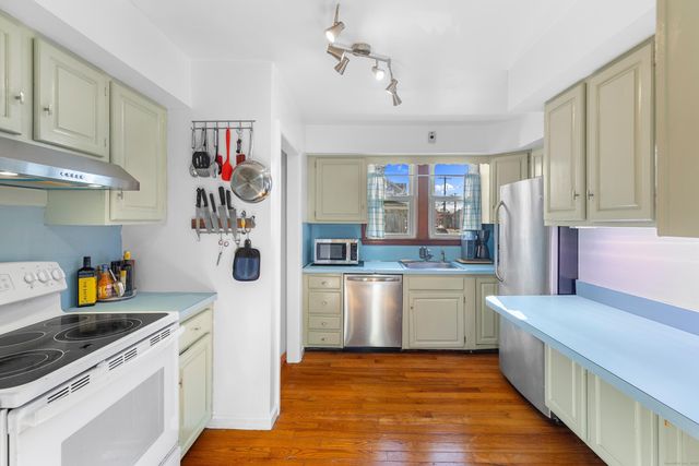 75 Townsend Avenue, New Haven, CT 06512