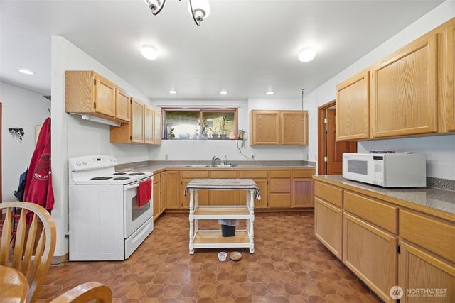 8120 Gordon Road, Concrete, WA 98237
