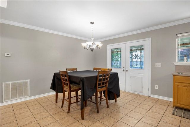 708 E Paschal Street, Troup, TX 75789