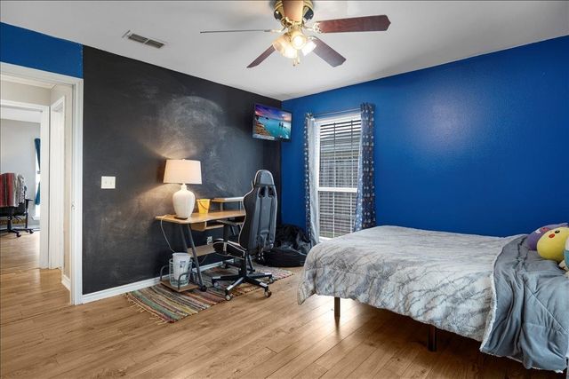 708 E Paschal Street, Troup, TX 75789