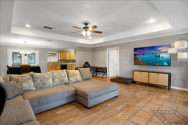 708 E Paschal Street, Troup, TX 75789