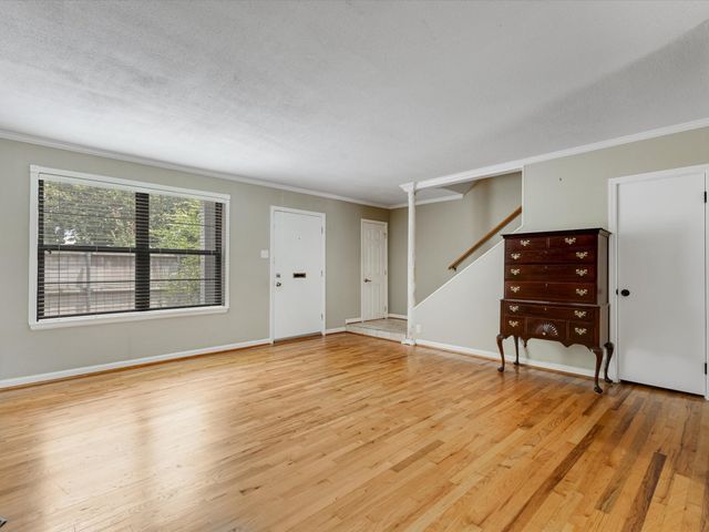 5015 N Hall Street, Dallas, TX 75235