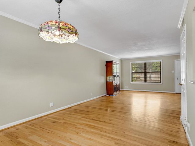 5015 N Hall Street, Dallas, TX 75235
